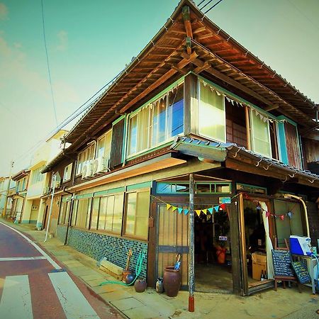Minatoya Guesthouse Iki Екстериор снимка